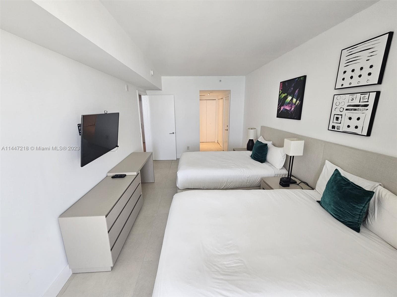 4111 S Ocean Dr 3308 photo 18