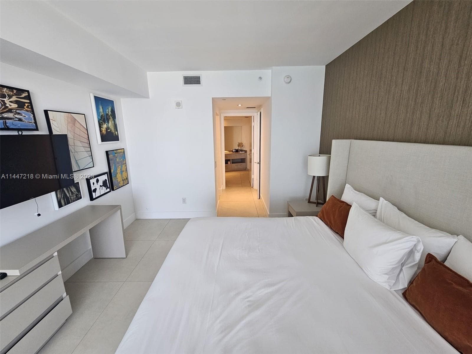 4111 S Ocean Dr 3308 photo 11