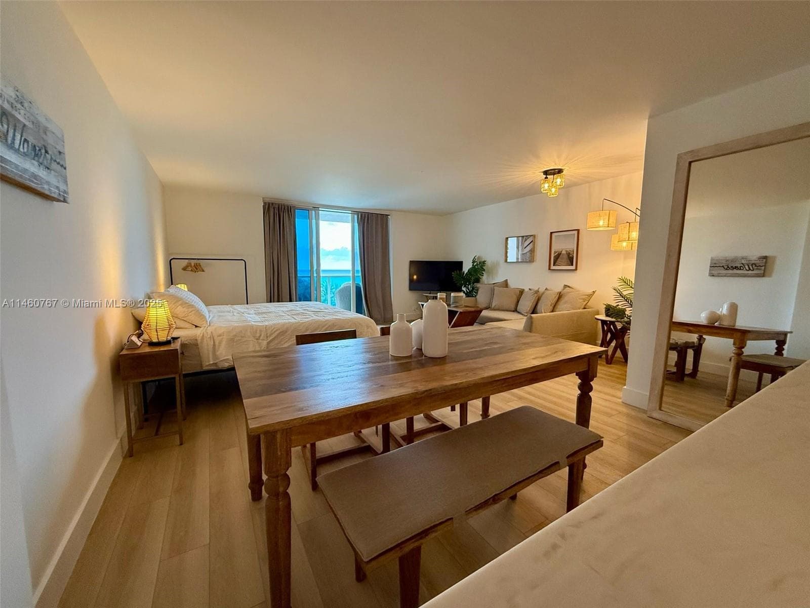 2301 Collins Ave 1121 photo 16