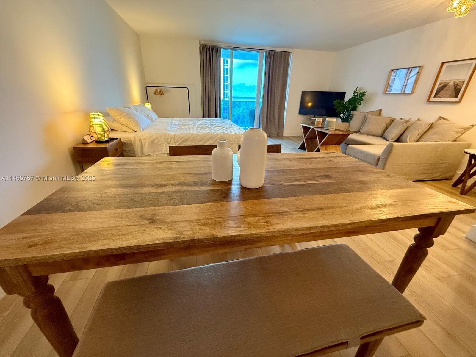 2301 Collins Ave 1121 photo 8