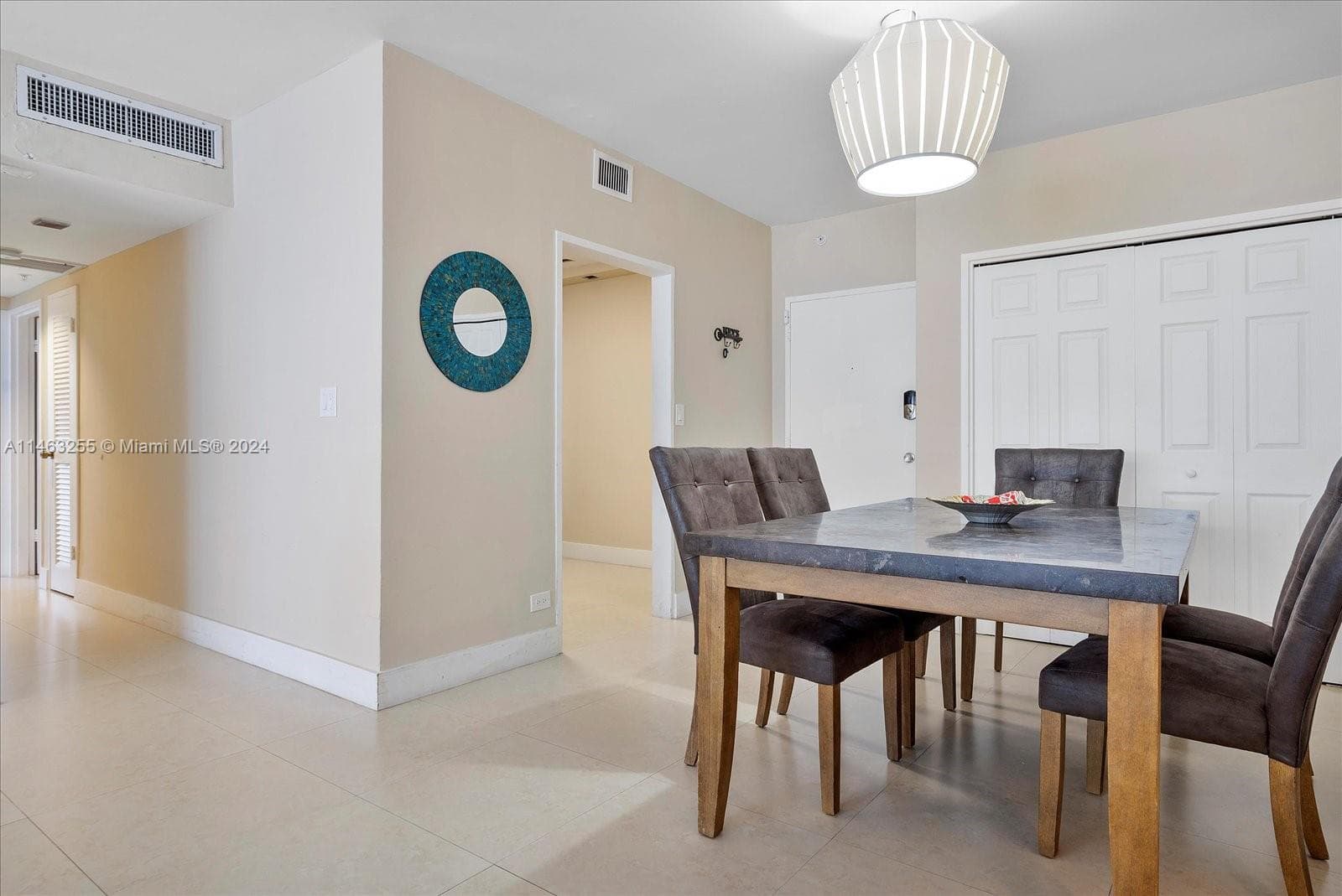 5601 Collins Ave 1514 photo 20