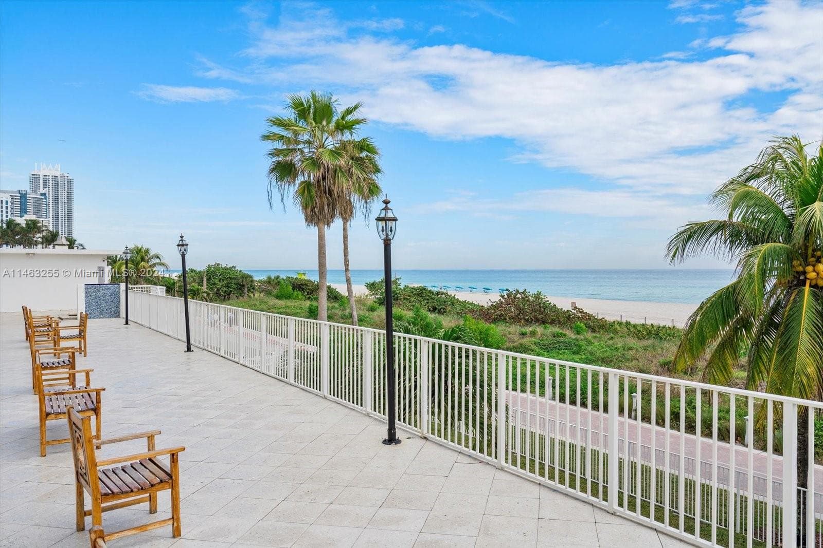 5601 Collins Ave 1514 photo 4
