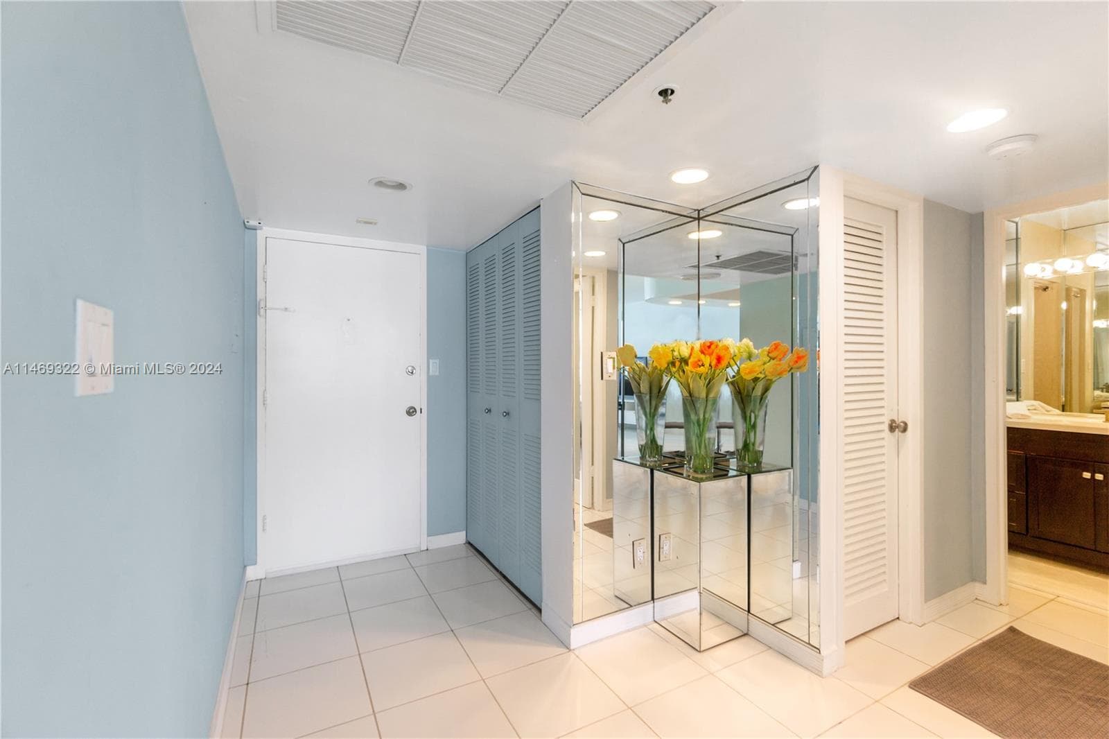 100 Lincoln Rd 1043 photo 5