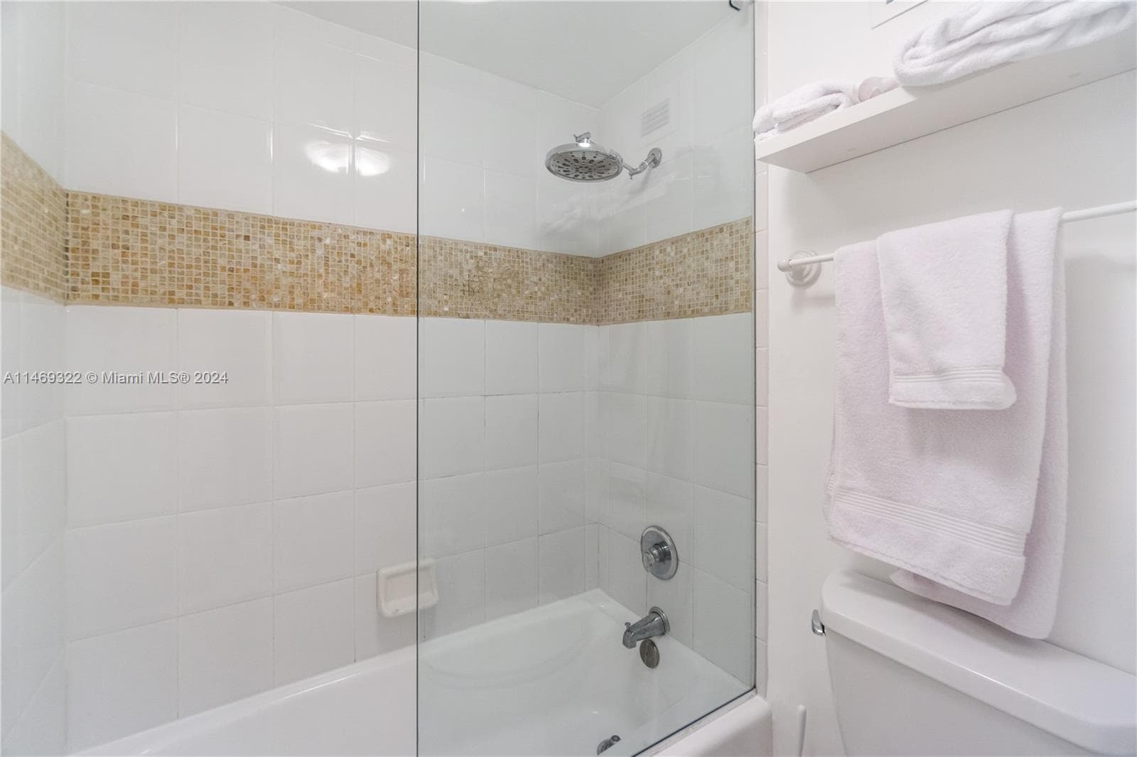 100 Lincoln Rd 1043 photo 11
