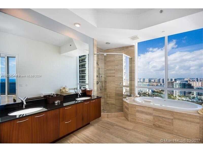 15811 Collins Ave 3504 photo 15