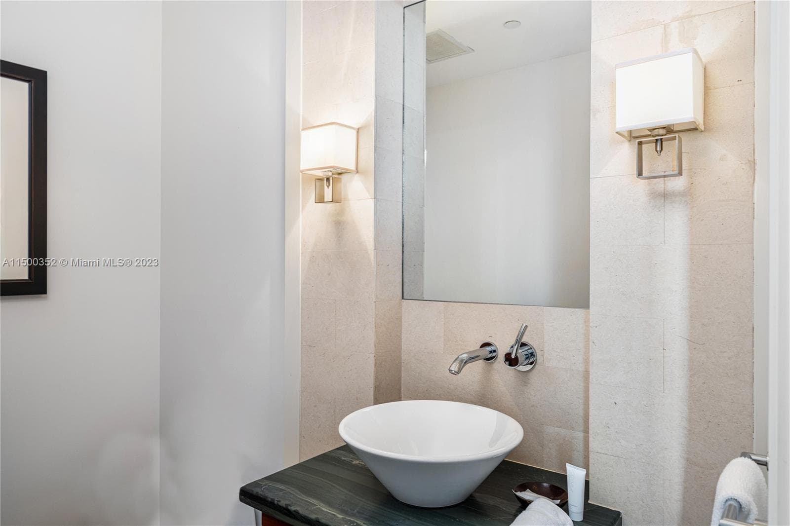 10295 Collins Ave 121716 photo 17