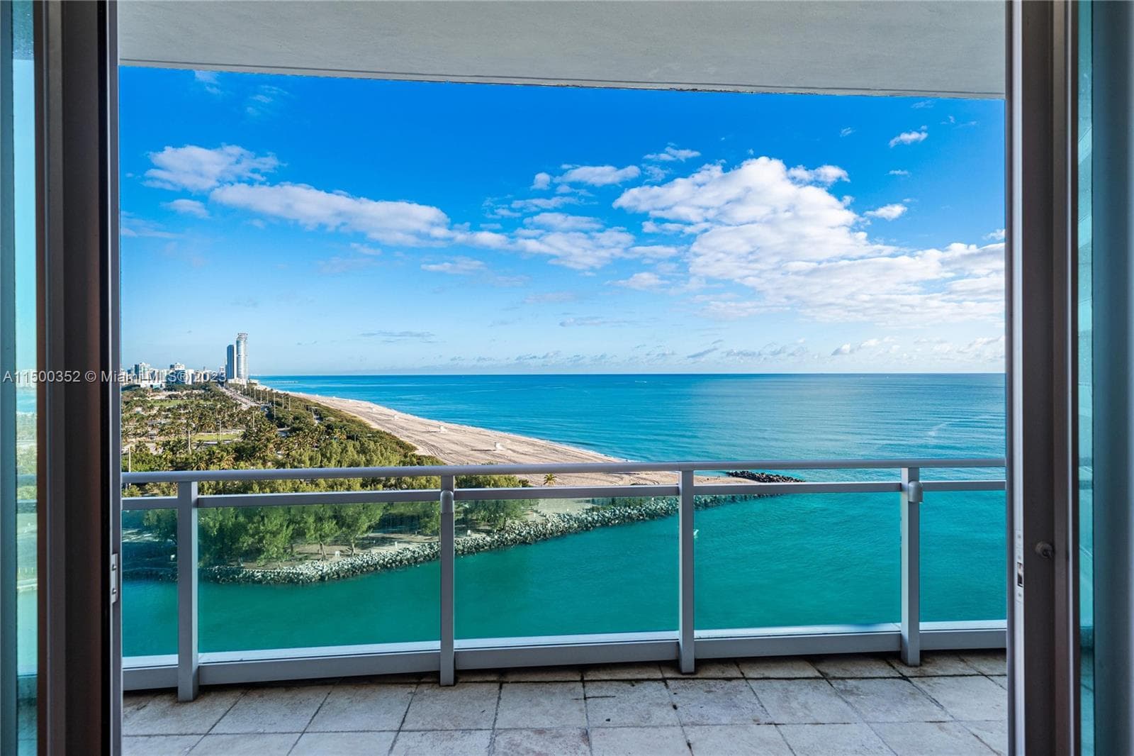 10295 Collins Ave 121716 photo 14