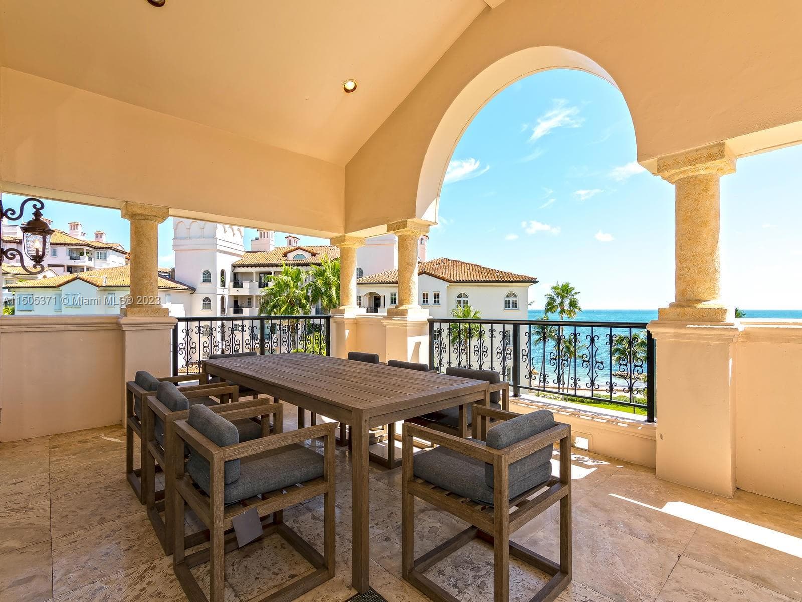 19251 FISHER ISLAND DRIVE 19251 photo 18