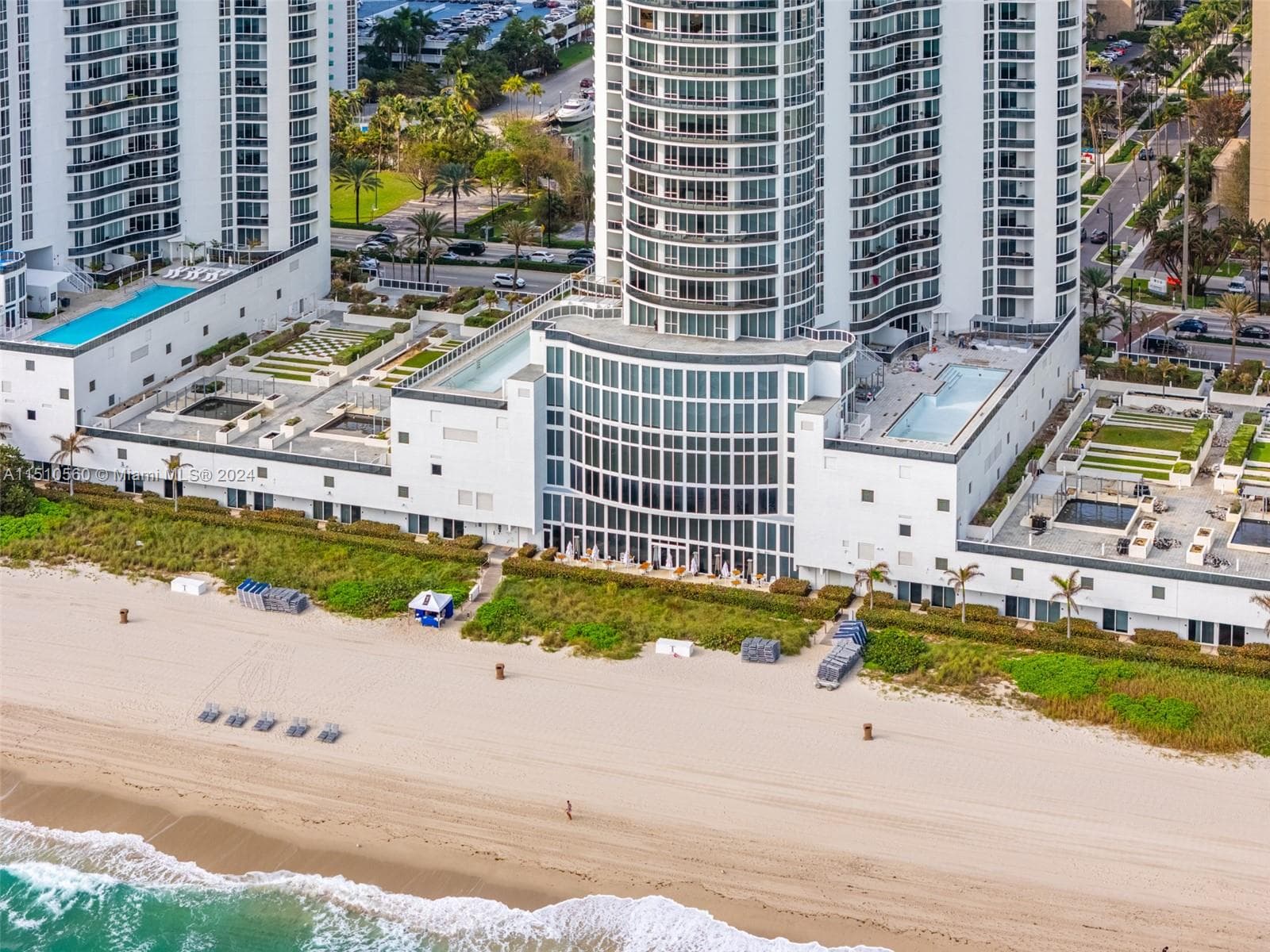 15901 Collins Ave 2801 photo 4