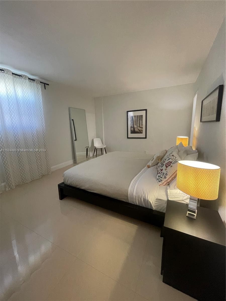 3801 S OCEAN DR 15V photo 12