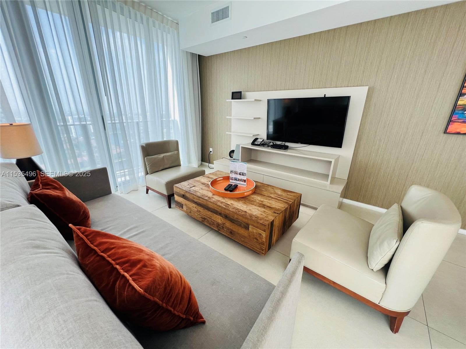 4111 S Ocean Dr 2611 photo 2