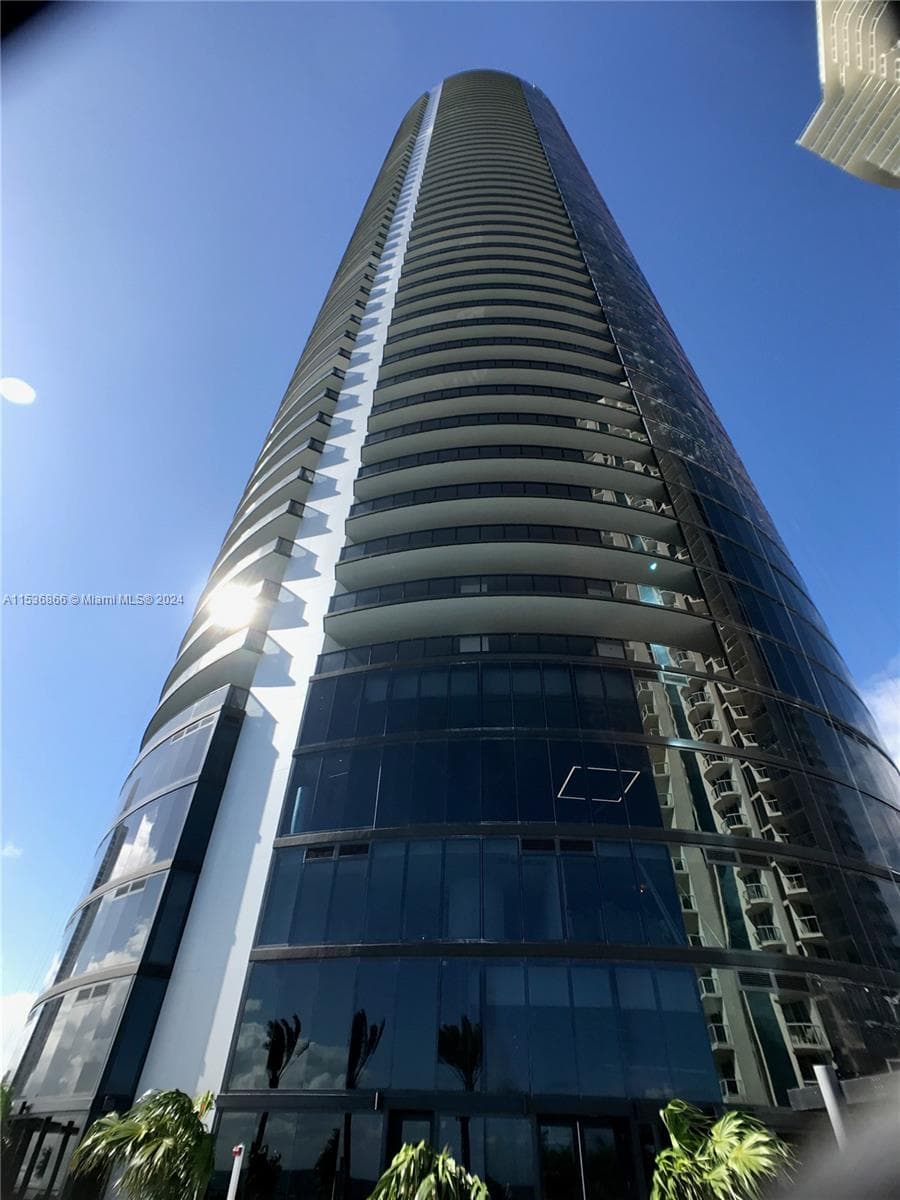 18555 Collins Ave 3501 photo 19