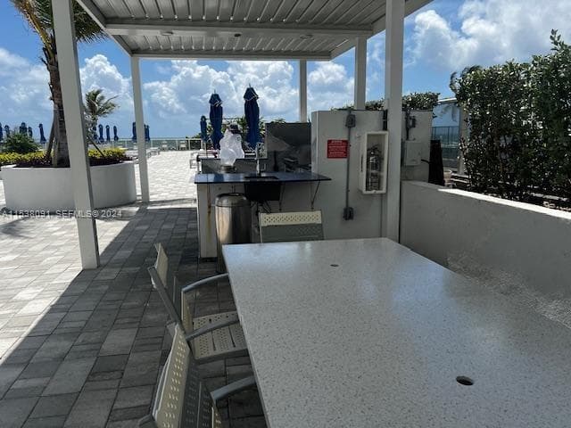 1904 S Ocean Dr 205 photo 17