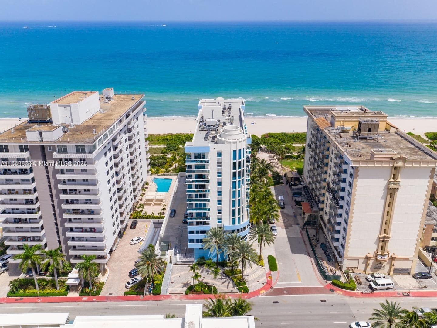 9201 Collins Ave 724 photo 1