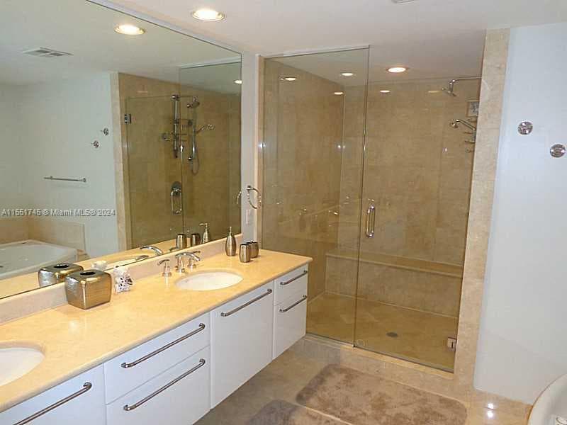 3101 S OCEAN DR 2003 photo 24