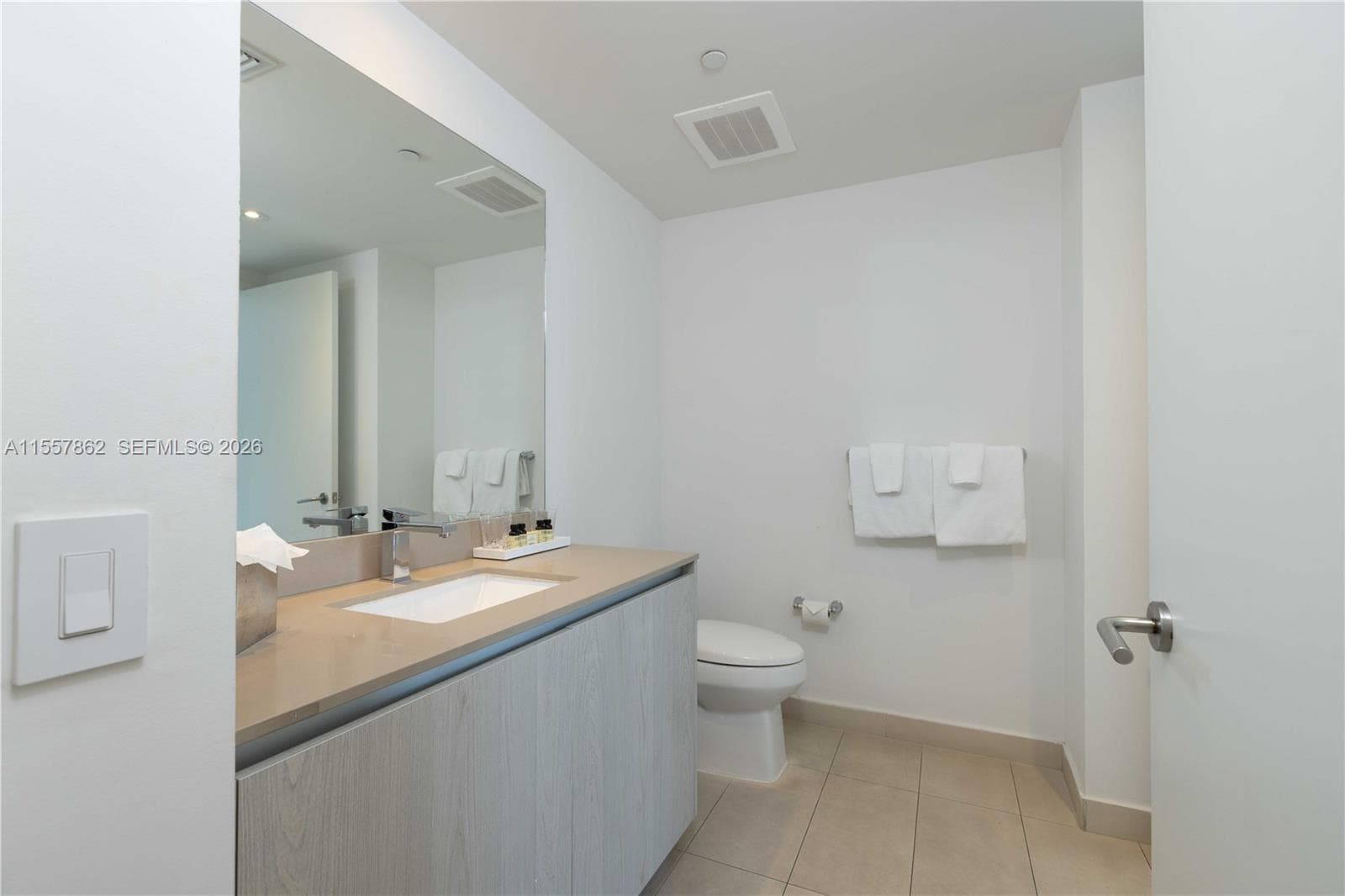 4111 S Ocean Dr 2111 photo 8