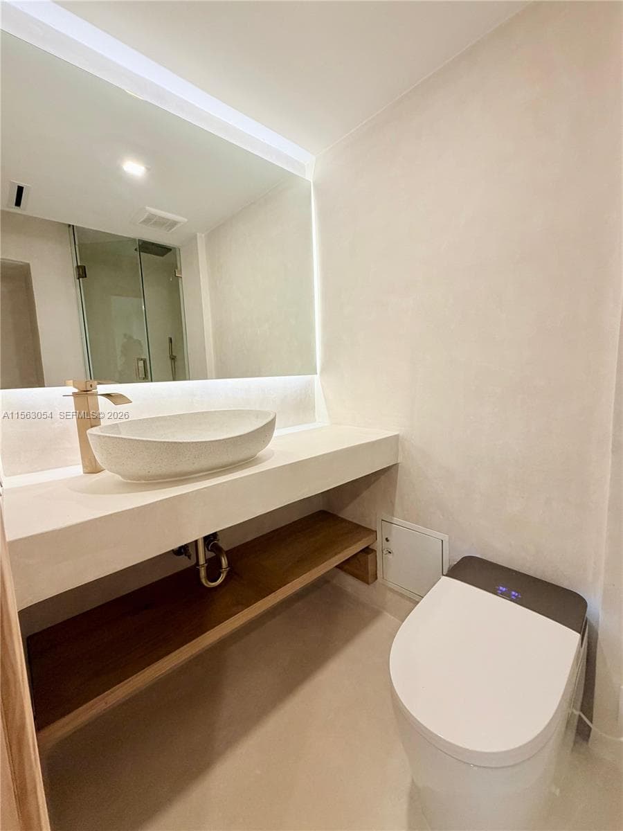 100 Lincoln Rd 1241 photo 10