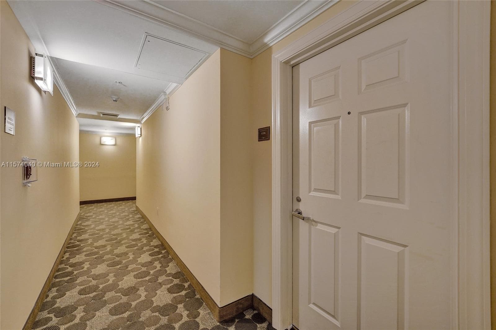 16699 Collins Ave 4106 photo 2