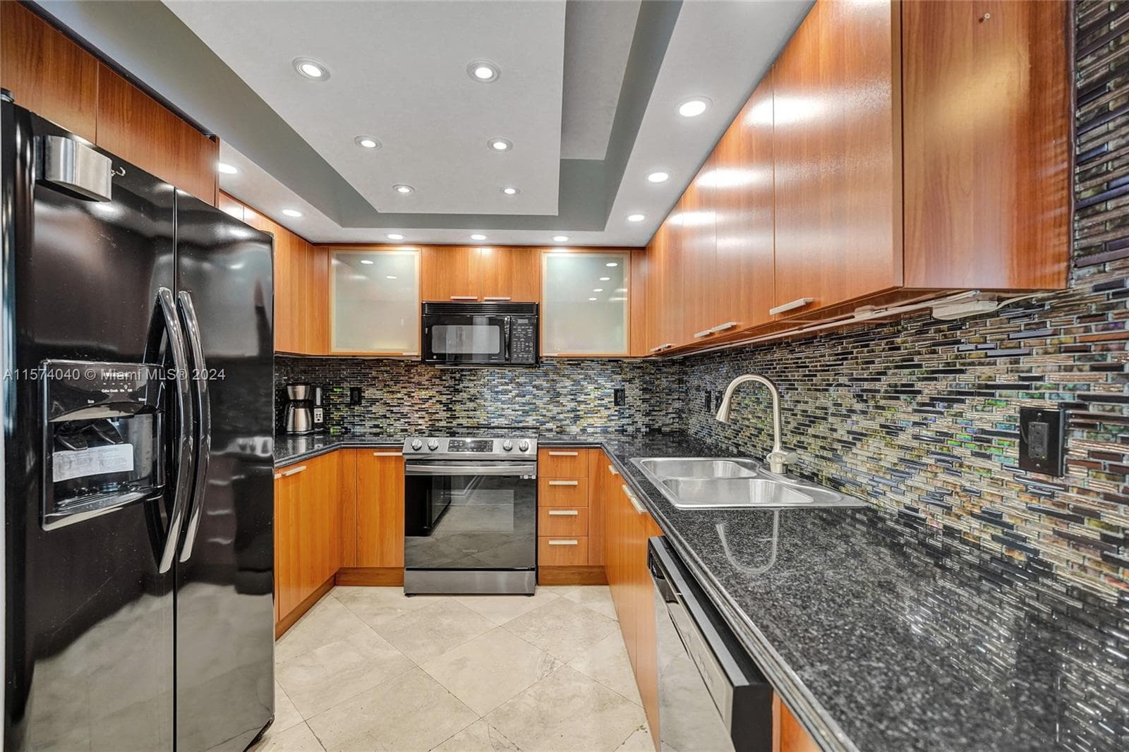 16699 Collins Ave 4106 photo 9