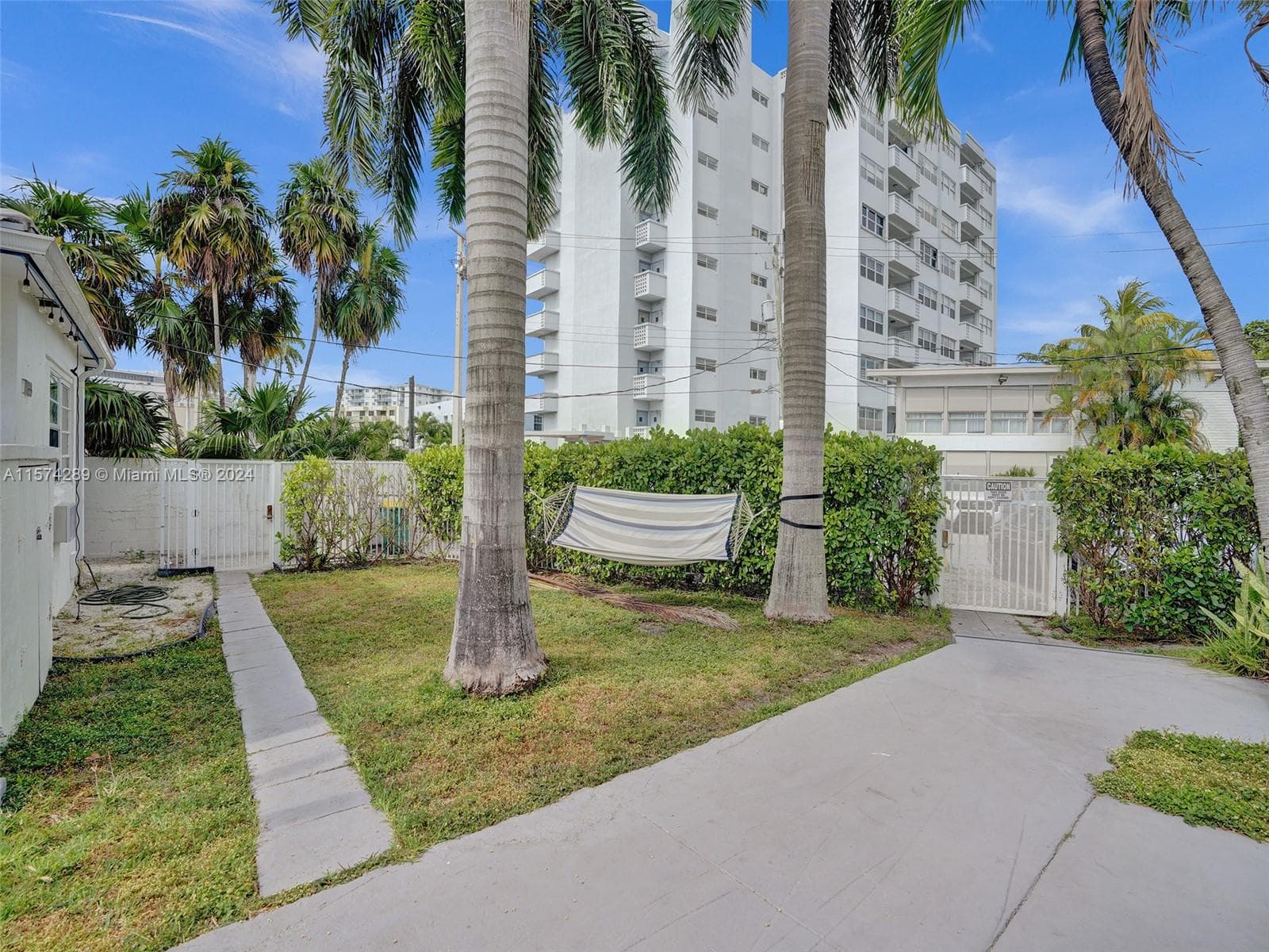 7143 Bonita Dr 1-4 photo 14