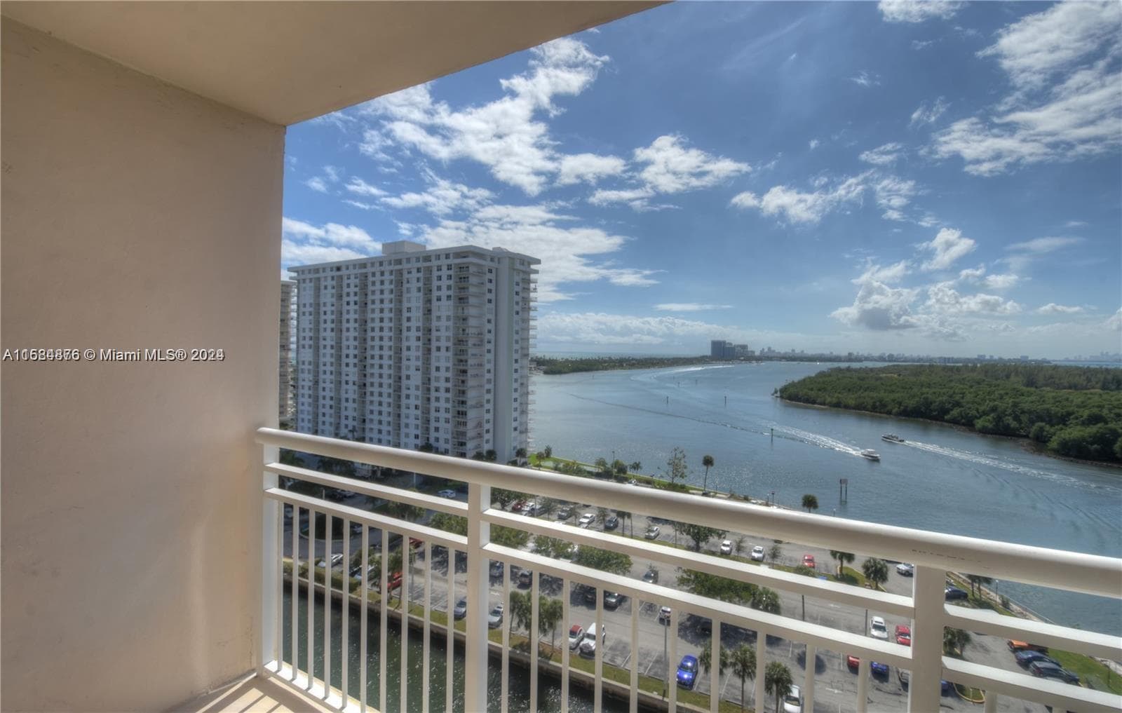 400 Kings Point Dr 1219 photo 22