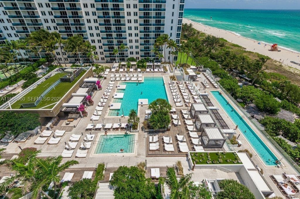 2301 Collins Ave 1111 photo 25