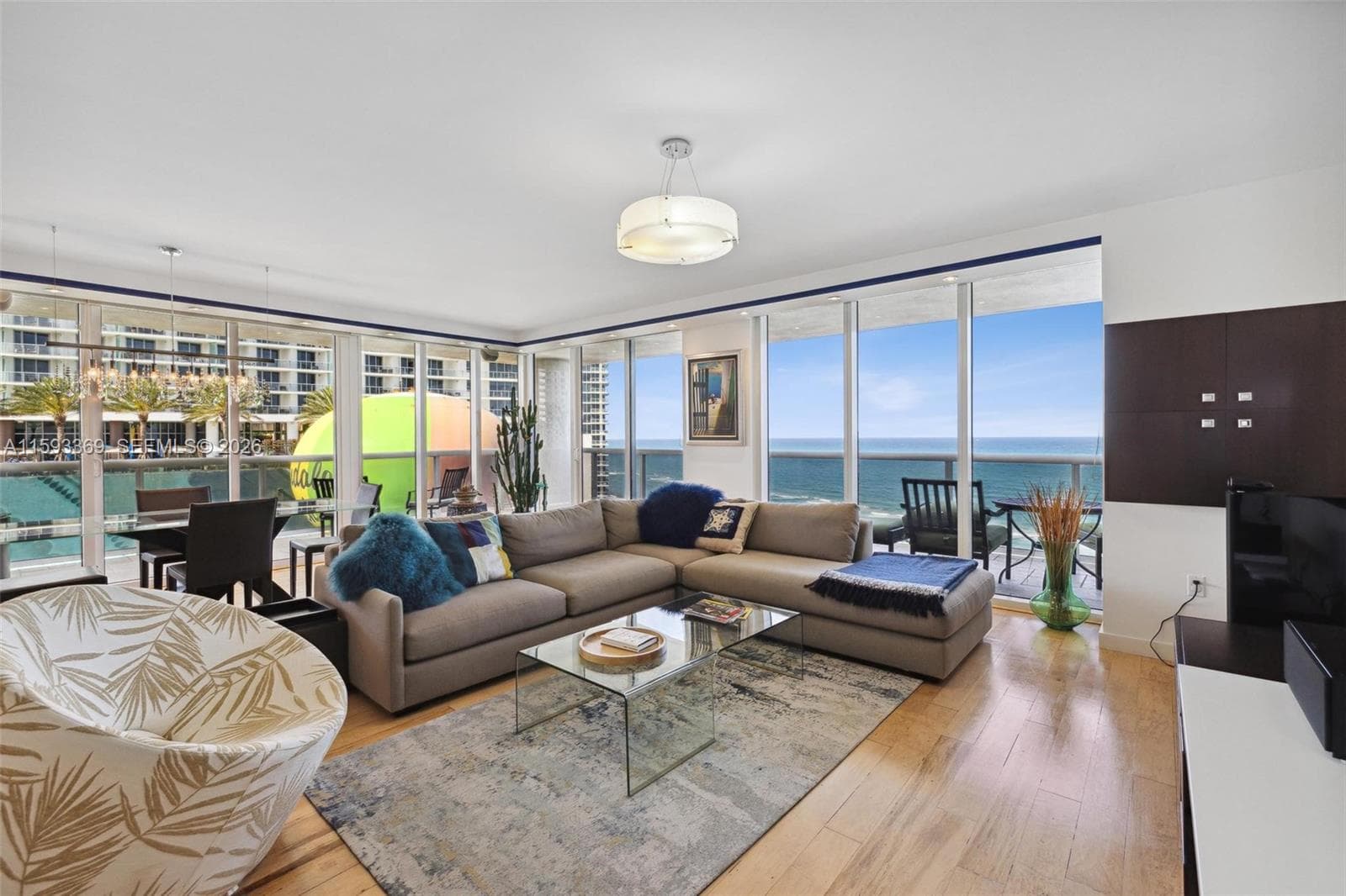 1800 S Ocean Dr 1401 photo 2