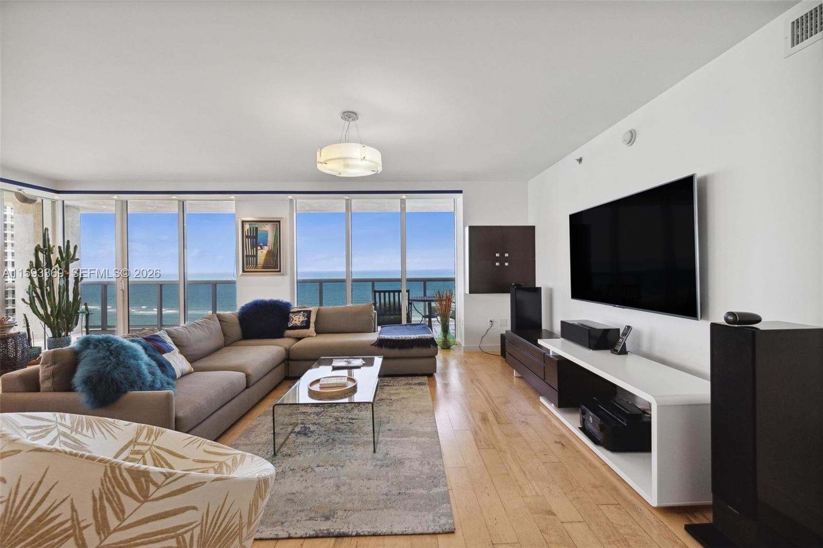 1800 S Ocean Dr 1401 photo 4