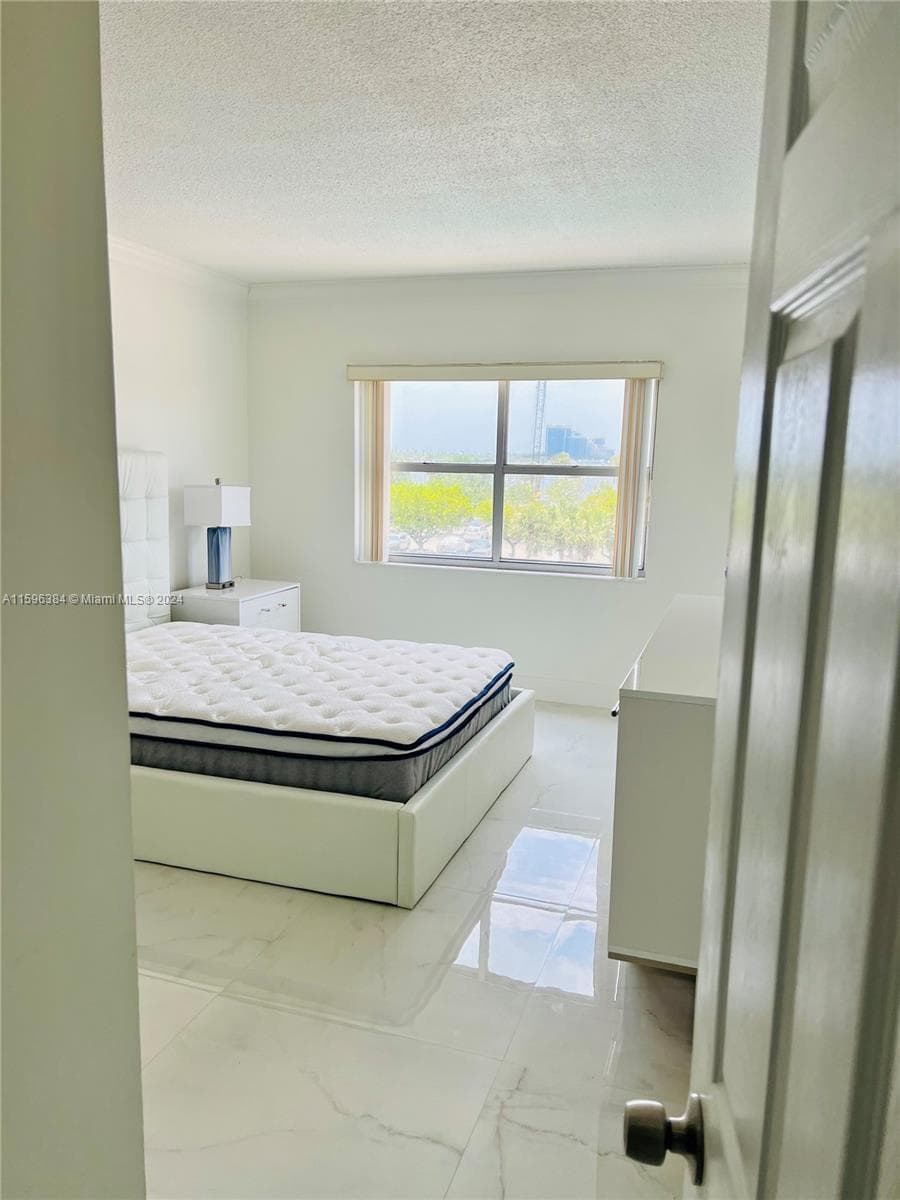 400 Kings Point Dr 307 photo 22