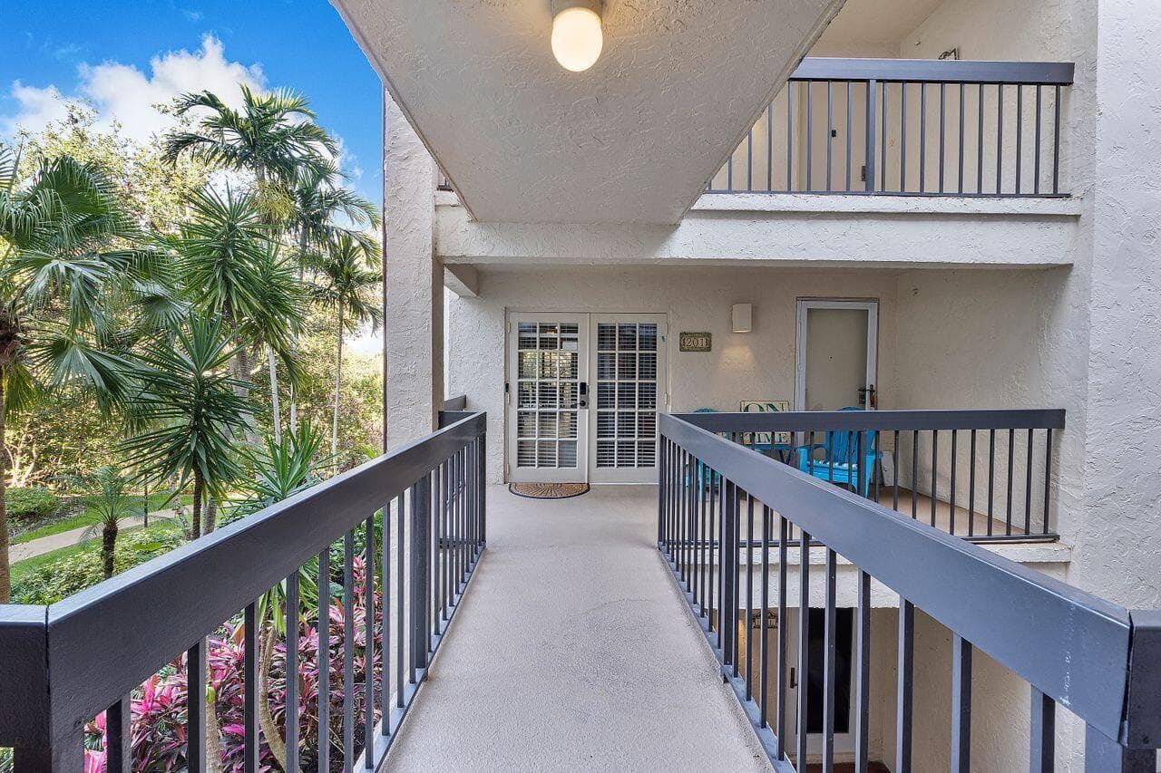 500 Ocean Trail Way 201 photo 1