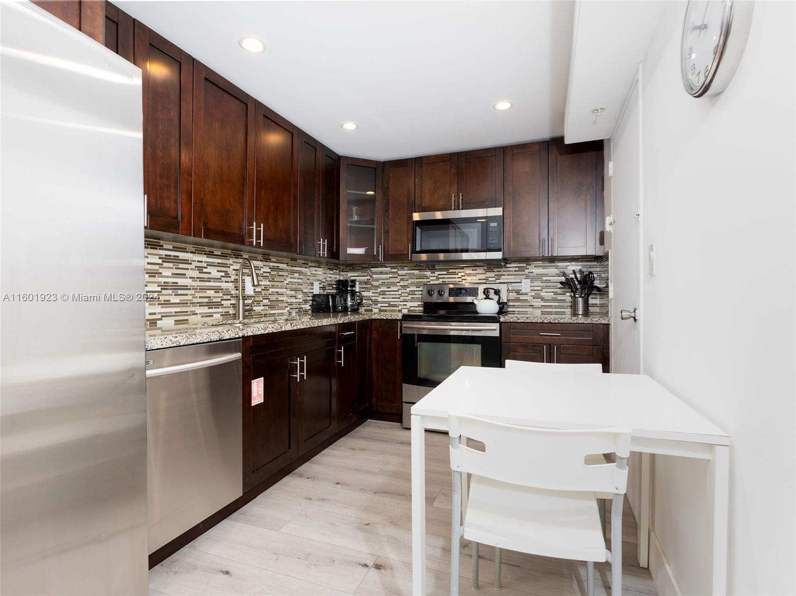 3901 S Ocean Dr 10P photo 6