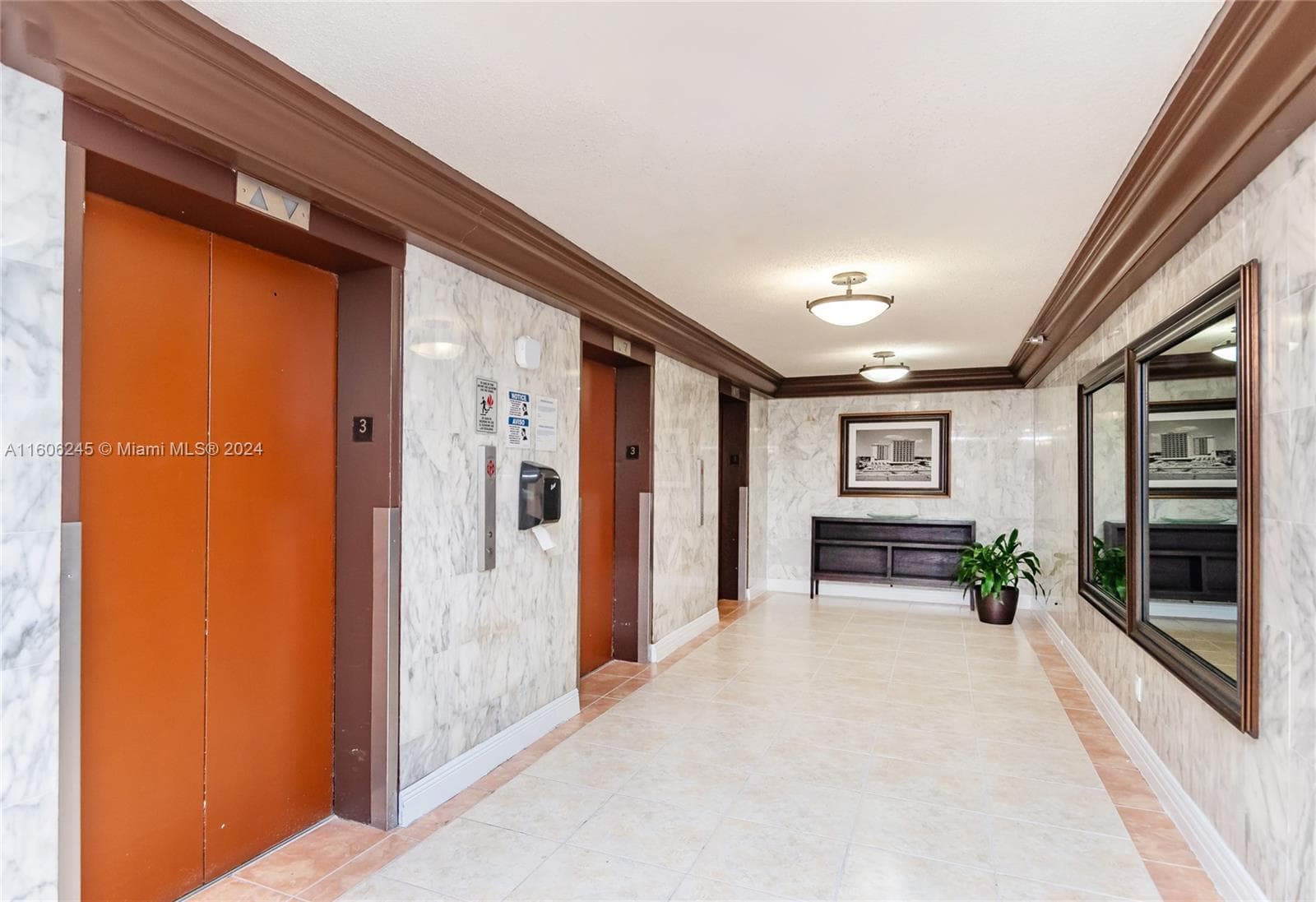 19201 Collins Ave(avlb 7/15/26) 318 photo 23