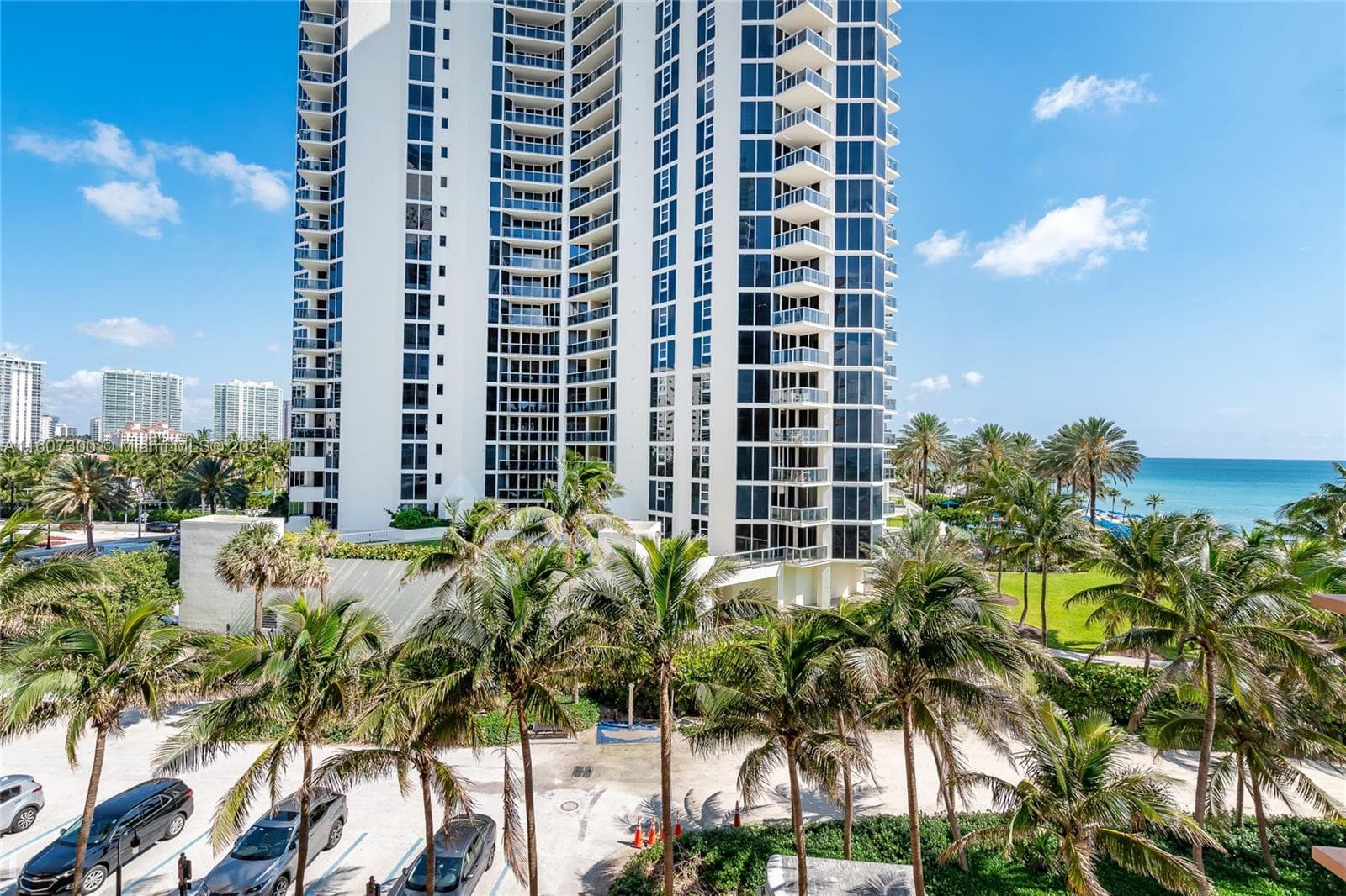 19201 Collins Ave 428 photo 24