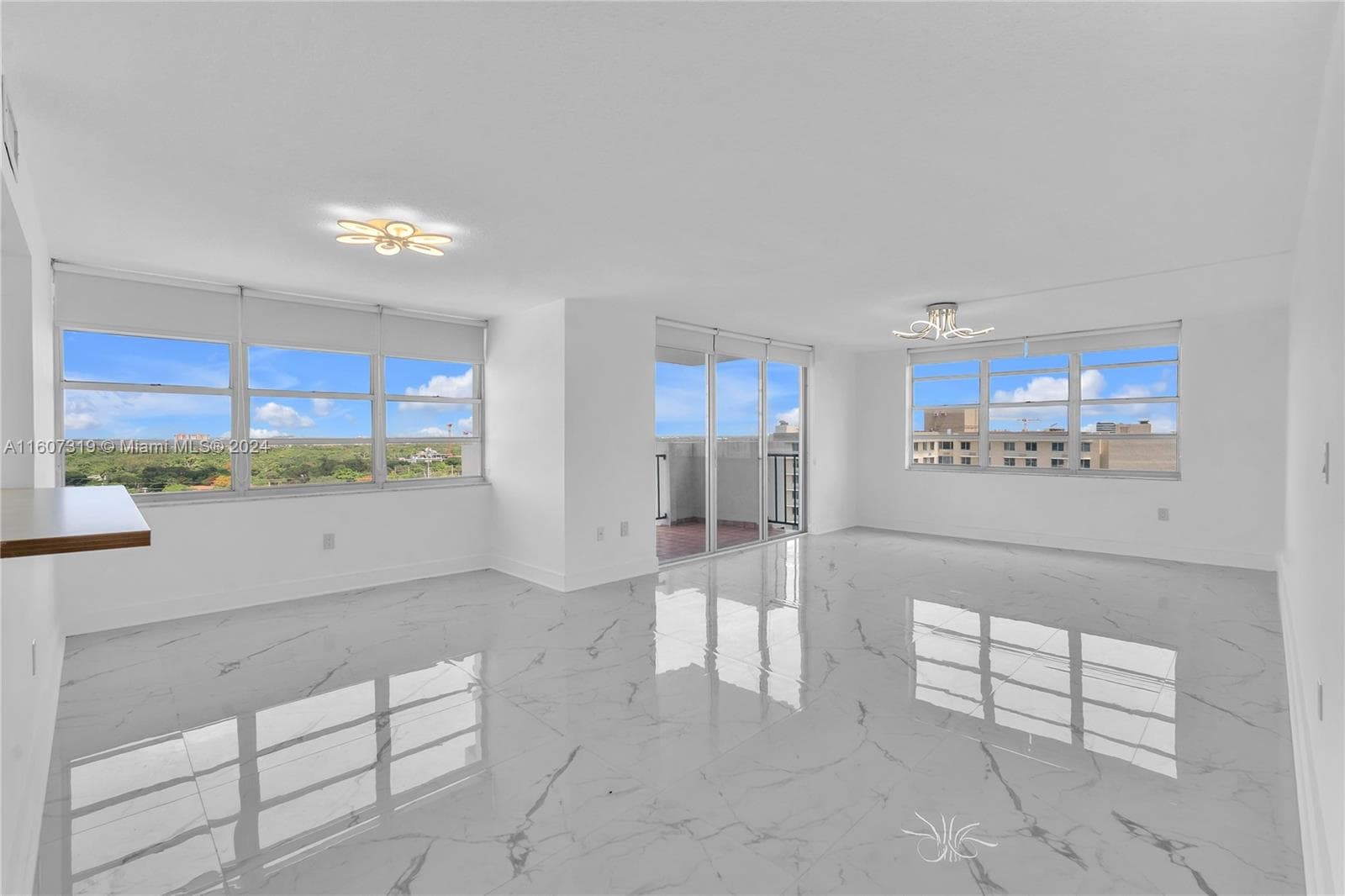 2780 NE 183rd St 1601 photo 6