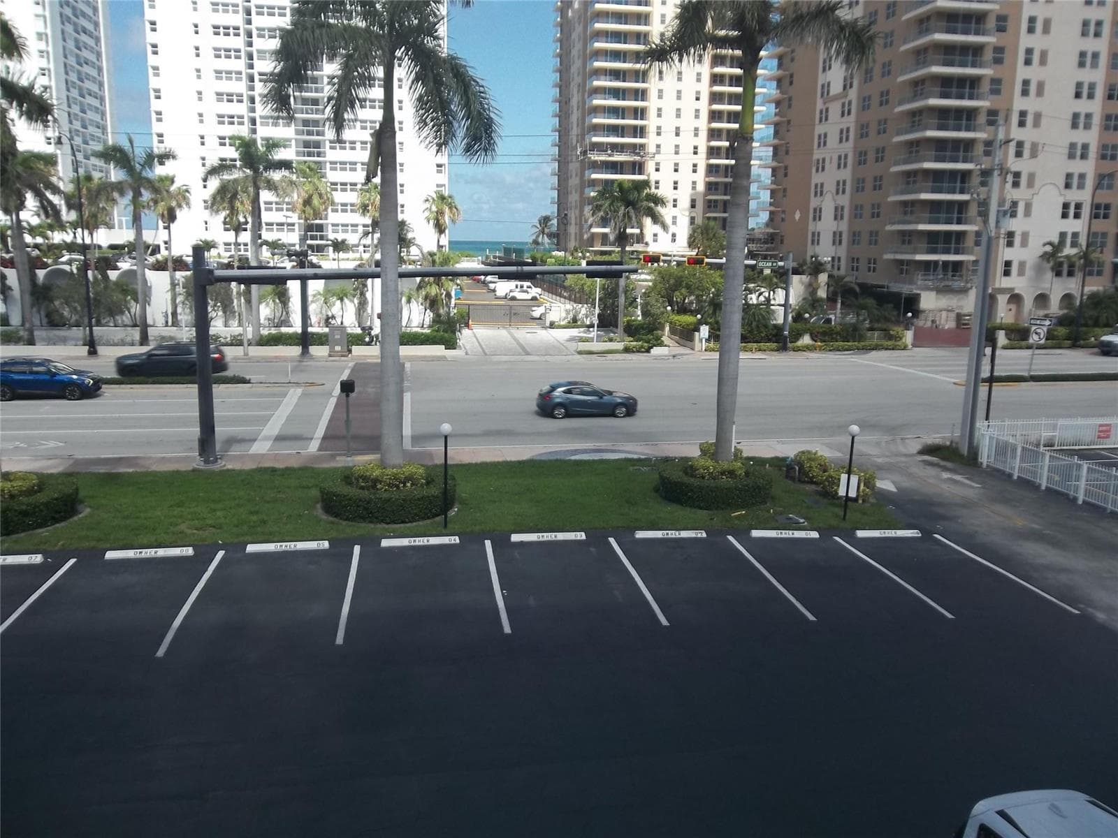 1893 S Ocean Drive 302 photo 11