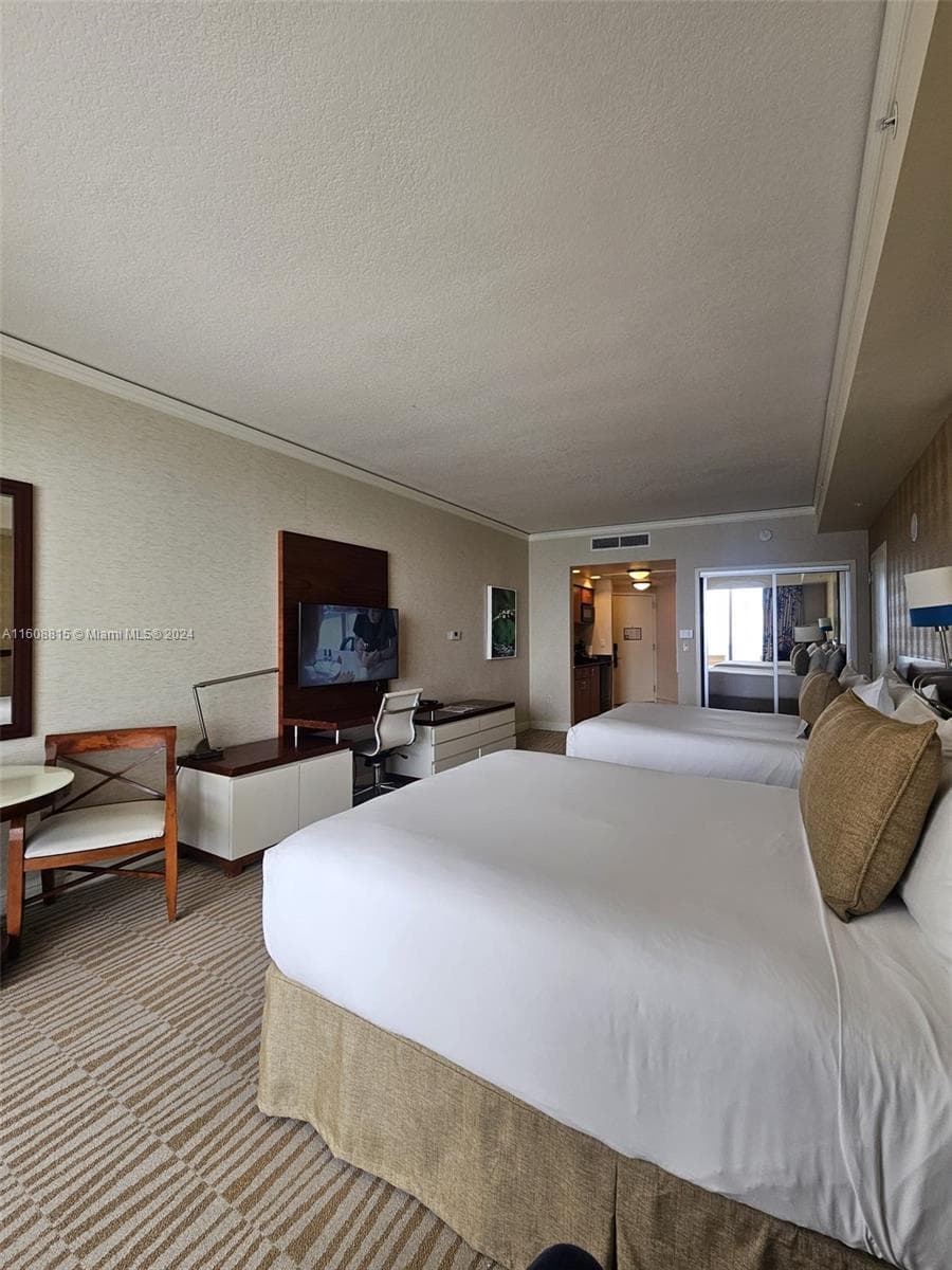 18001 Collins Ave 2112 photo 8