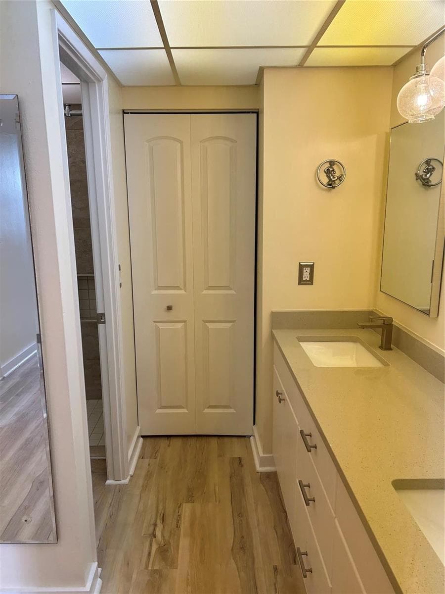 111 Briny Avenue 1401 photo 13