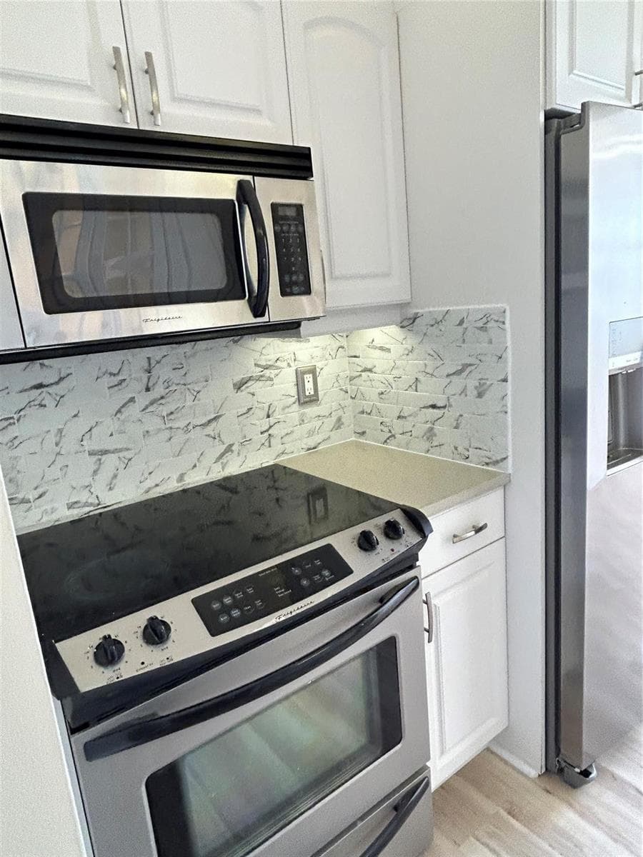 111 Briny Avenue 1401 photo 5
