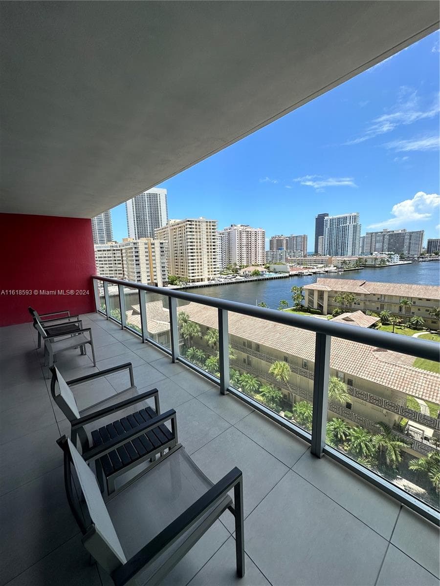 2602 E Hallandale Beach Blvd R807 photo 19