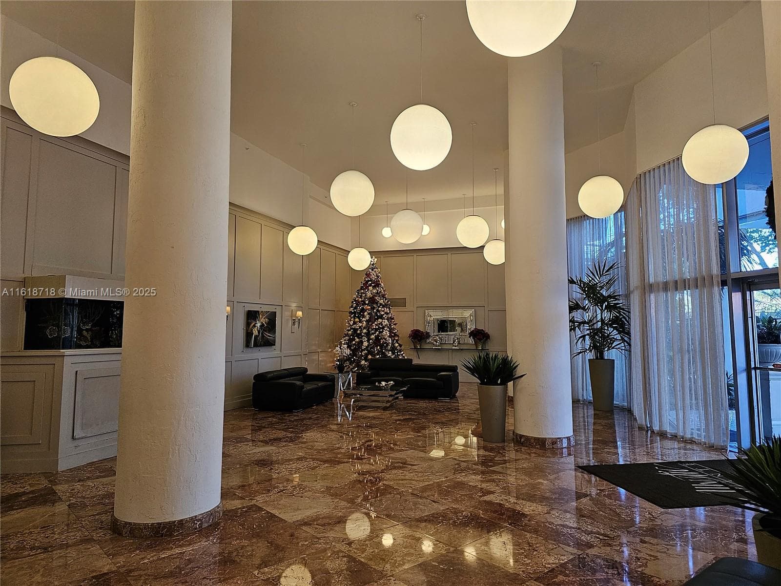 3600 Mystic Pointe Dr 1607 photo 12