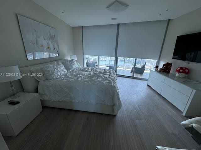 17001 Collins Ave 4504 photo 9