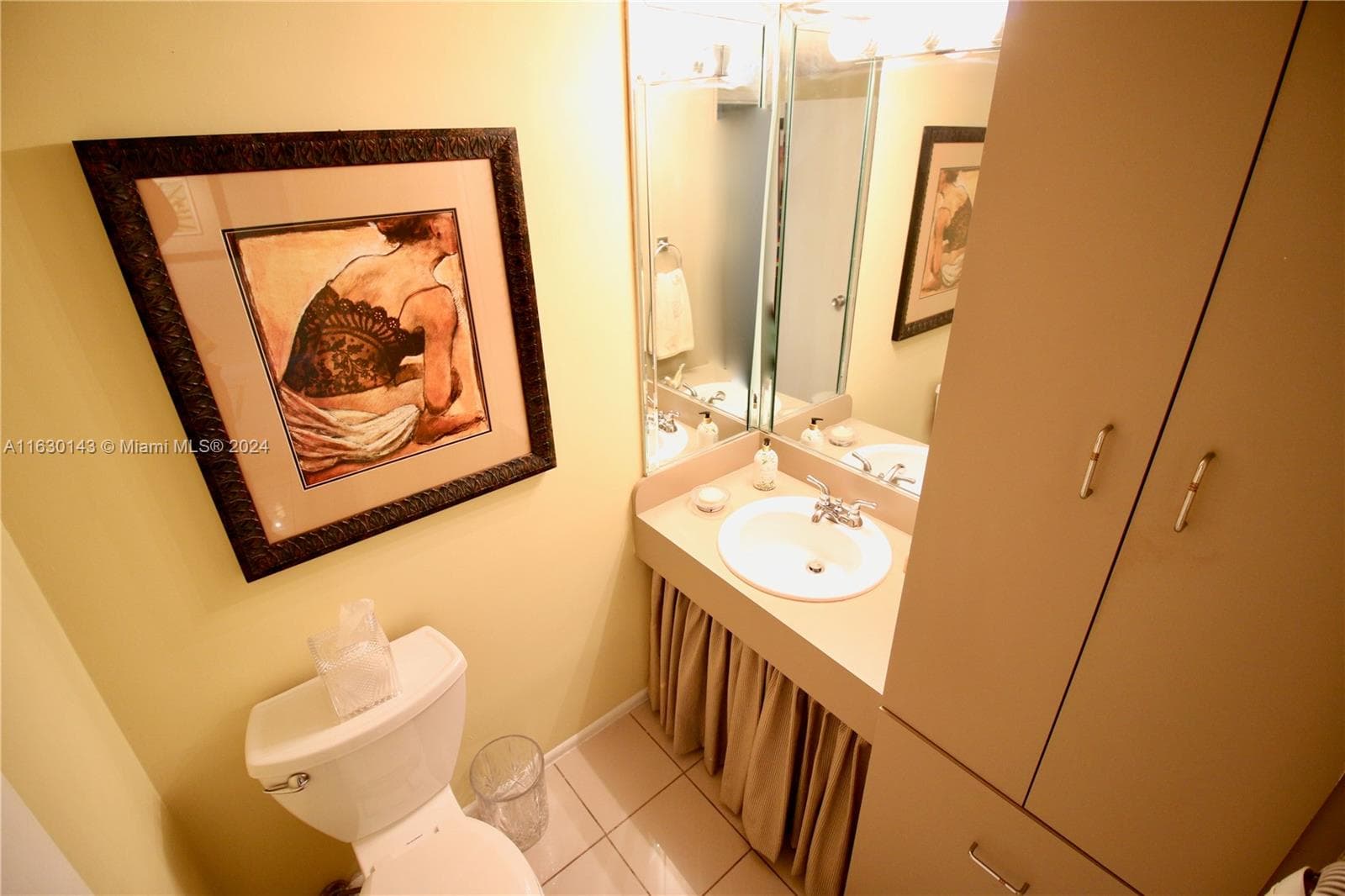 900 Bay Dr 319 photo 16