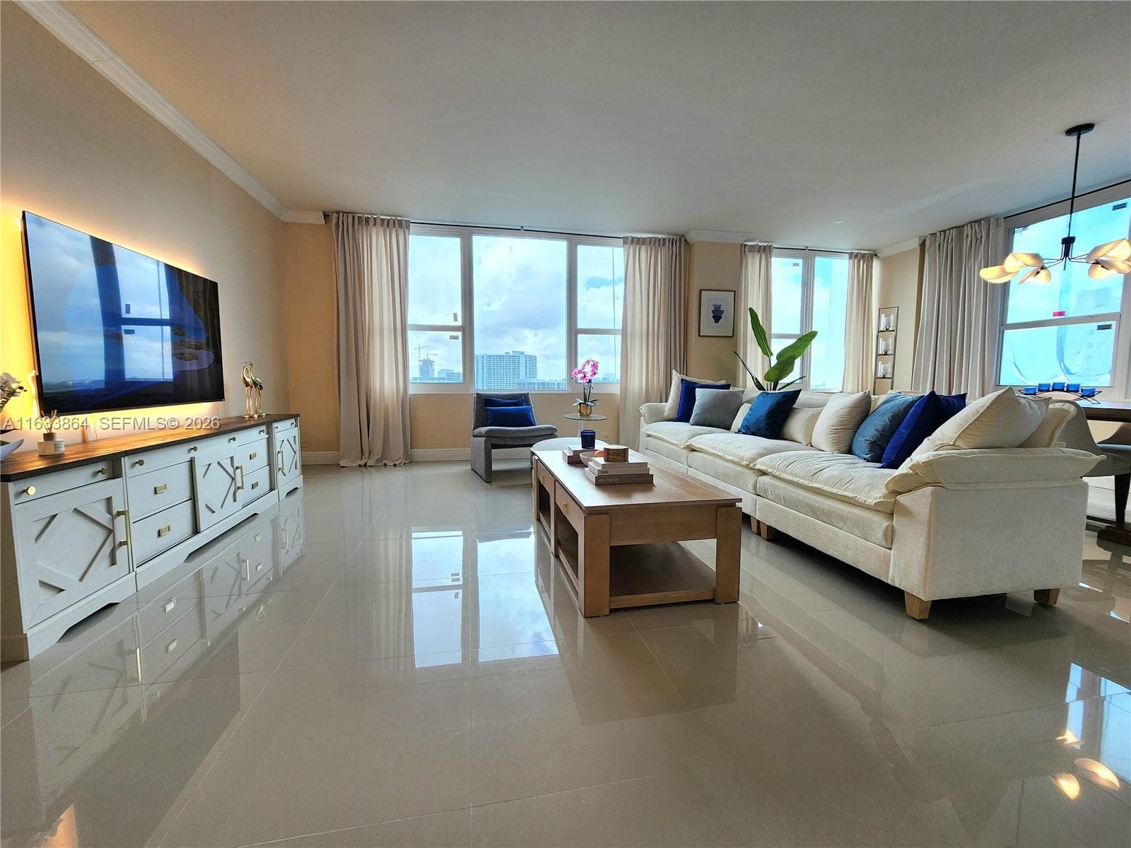 3505 S Ocean Dr 1105 photo 4