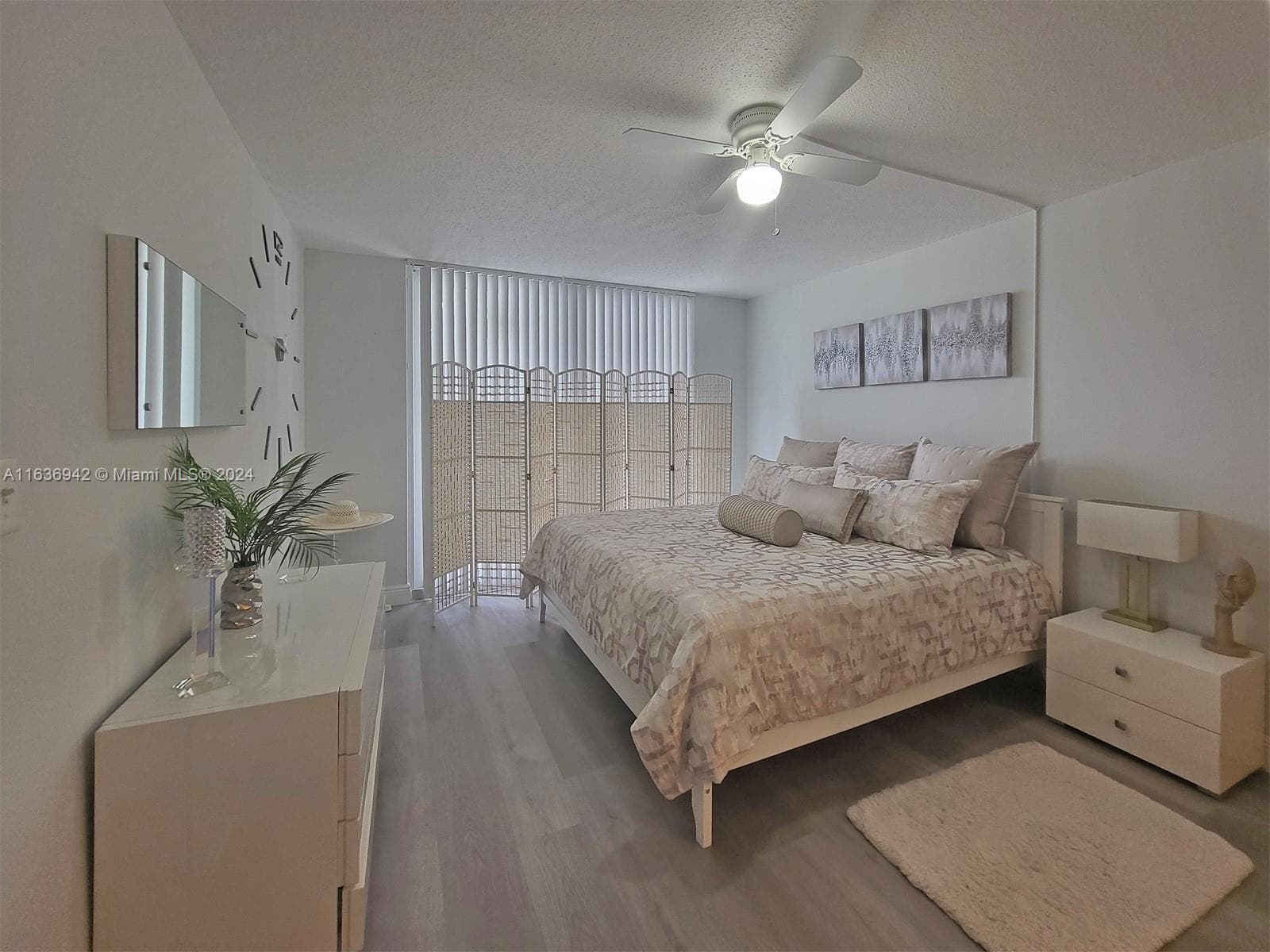 1825 S Ocean Dr 206 photo 13