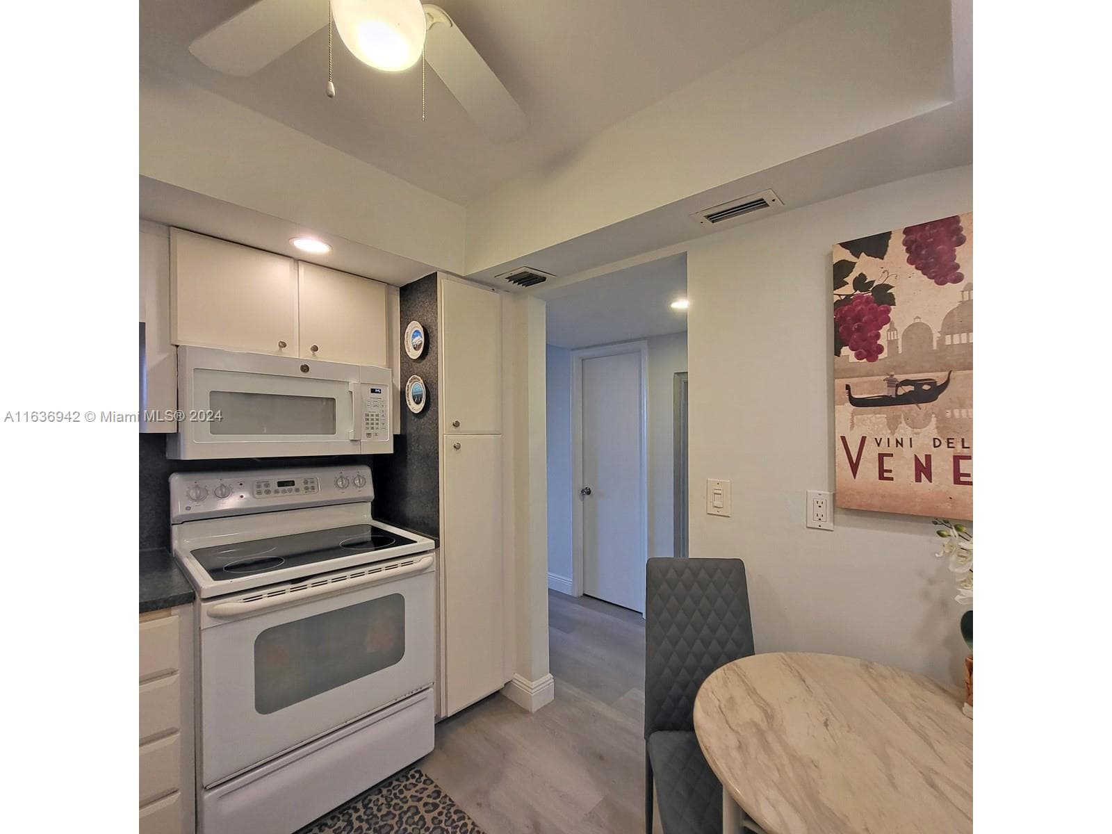 1825 S Ocean Dr 206 photo 12