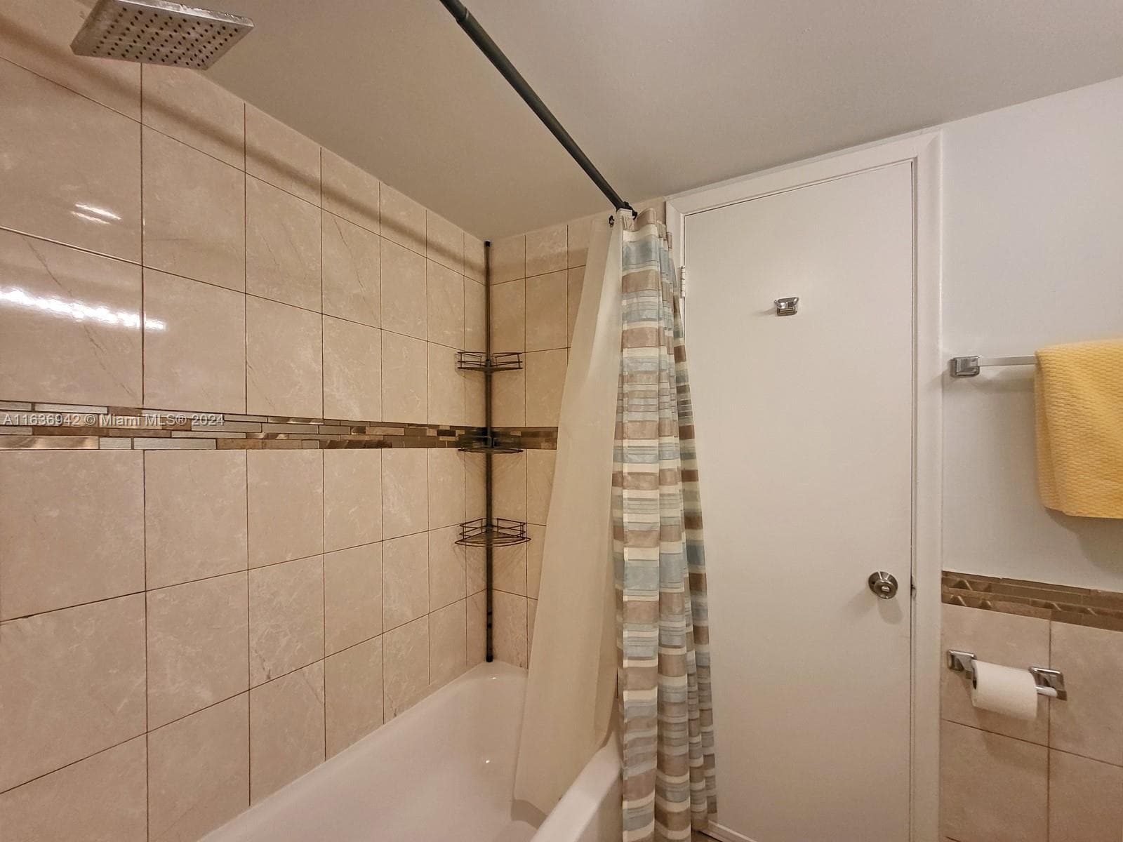 1825 S Ocean Dr 206 photo 18