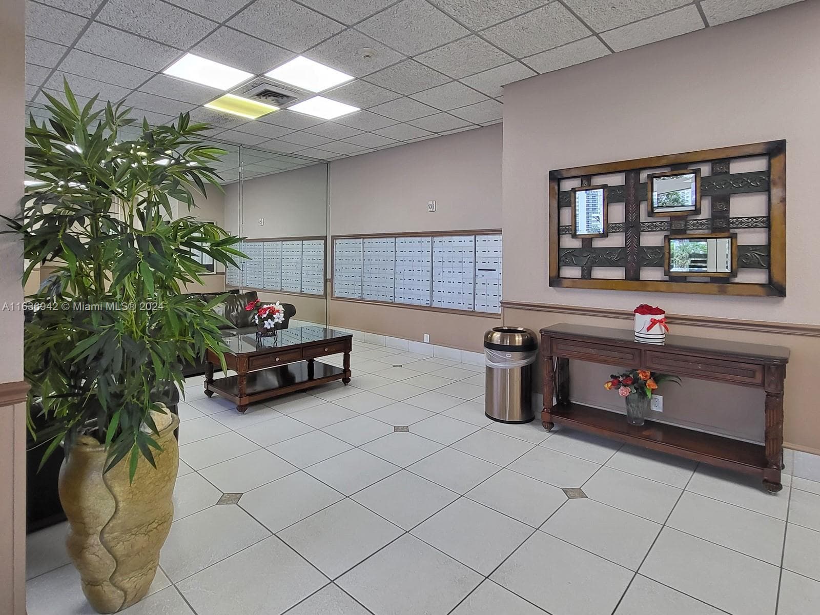 1825 S Ocean Dr 206 photo 21