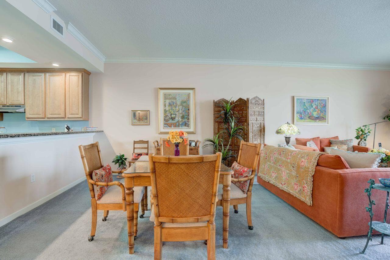 1160 SW Chapman Way 202 photo 10