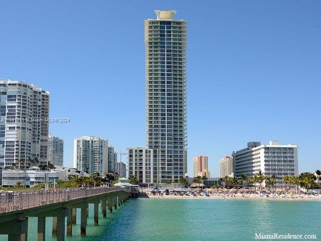 16699 Collins Ave 2409 photo 1