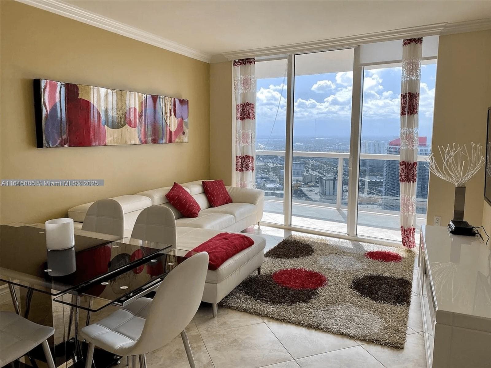 1850 S Ocean Dr 3809 photo 3